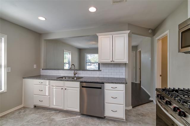 Building Photo - 4523 Rockwood Dr