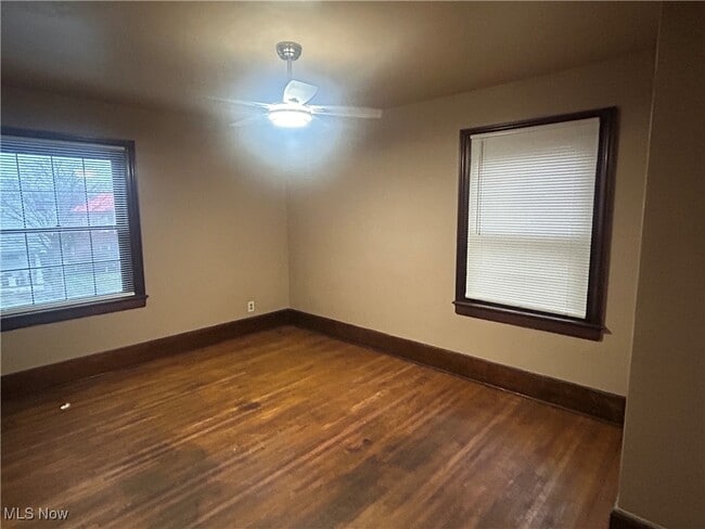 Building Photo - 510 Forest Ave