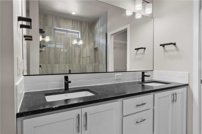 Building Photo - Exceptionally Maintained 3 Bedroom Home in Coeur d'Alene