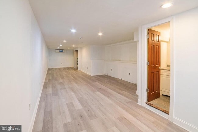 Building Photo - 2504 S Broad St