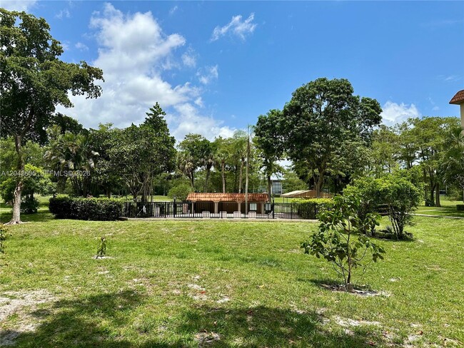 Building Photo - 6201 N Falls Cir Dr