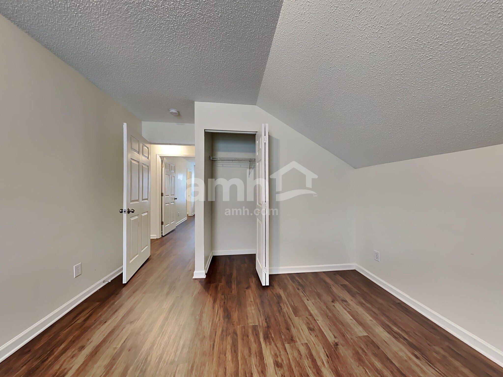 Building Photo - 119 Macallan Ct