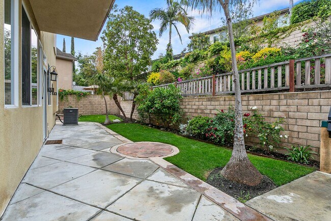 Building Photo - Stylishly Updated San Joaquin Hills Home w...