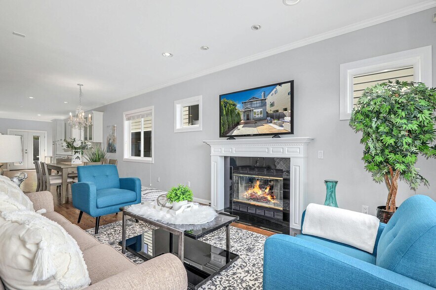 Building Photo - 2111 6th Ave W