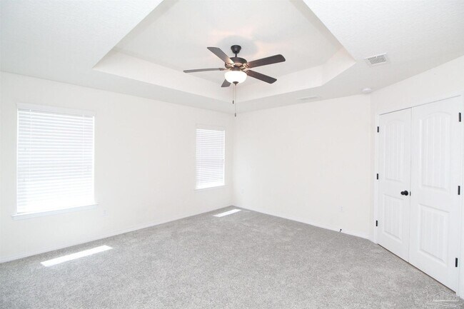 Building Photo - 5605 Peach Dr
