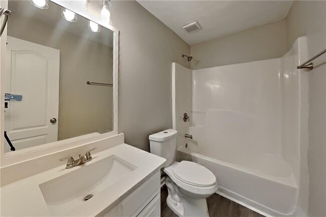 Building Photo - 2896 Spence Ct NE