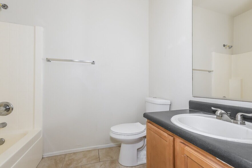 Building Photo - 2924 W Allens Peak Dr