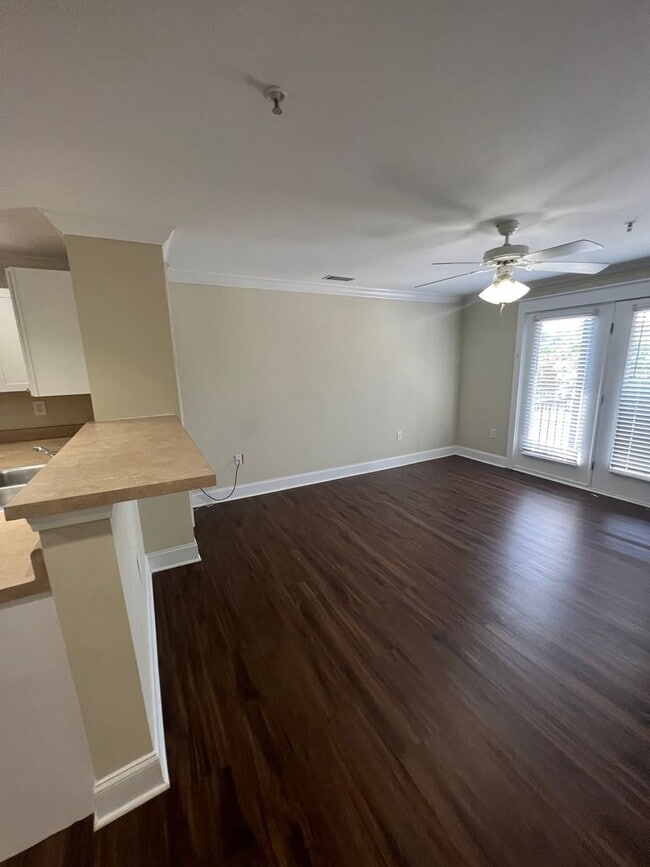 Building Photo - 15-1527 Kisling