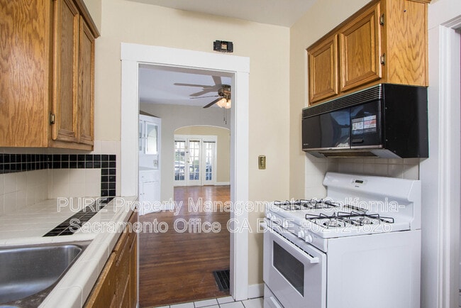 Building Photo - 2700 T St