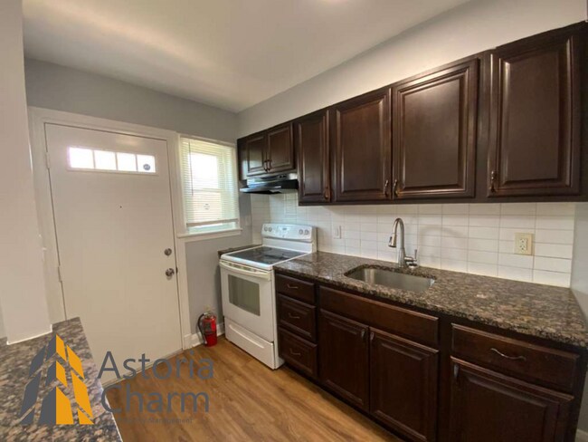 Building Photo - 2 Bedroom Home with Finished Basement Near St. Agnes Hospital