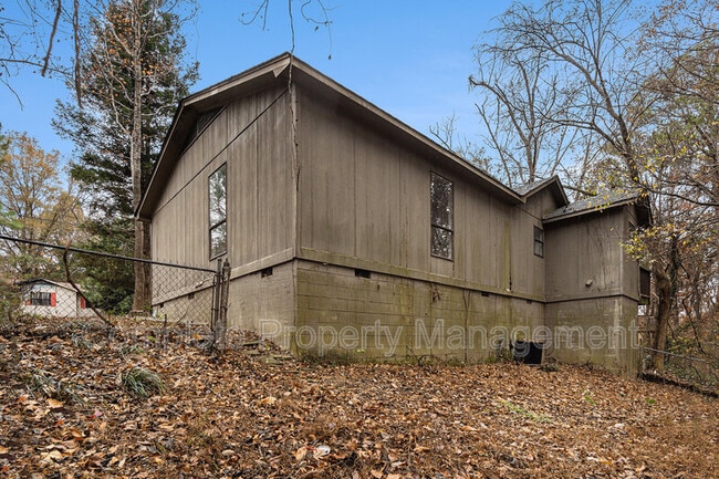 Building Photo - 784 15th Ct NW