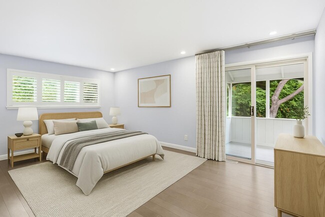 Building Photo - 2010 Santa Cruz Ave