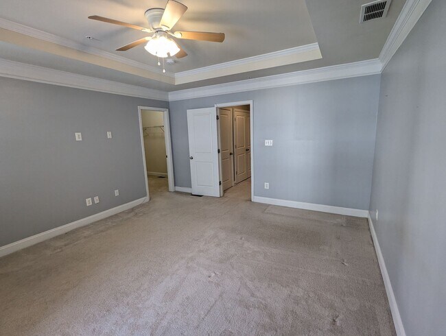 Building Photo - Ground level (two story) Condo in Westview South Community available early April!