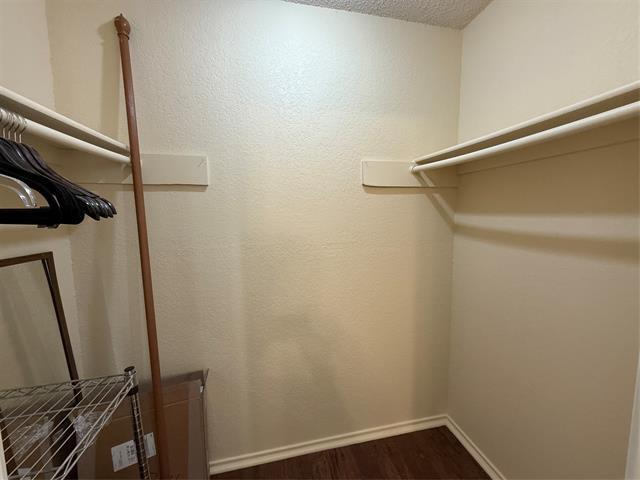 Building Photo - 2902 Post Oak Dr