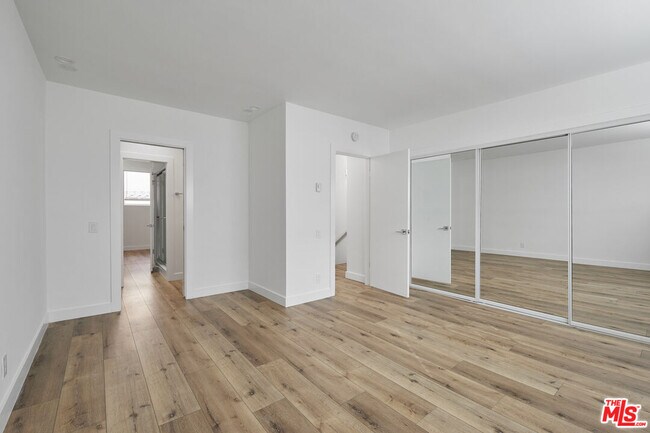 Building Photo - 918 16th St