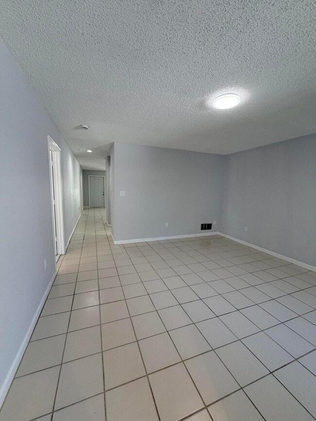 Building Photo - 182 Sparrow Dr