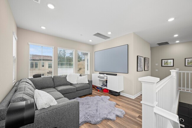Building Photo - 10205 Athena Ct