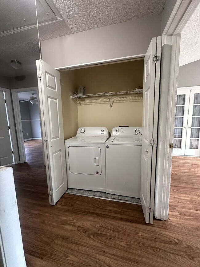 Building Photo - 3 Bedroom Marietta Townhome