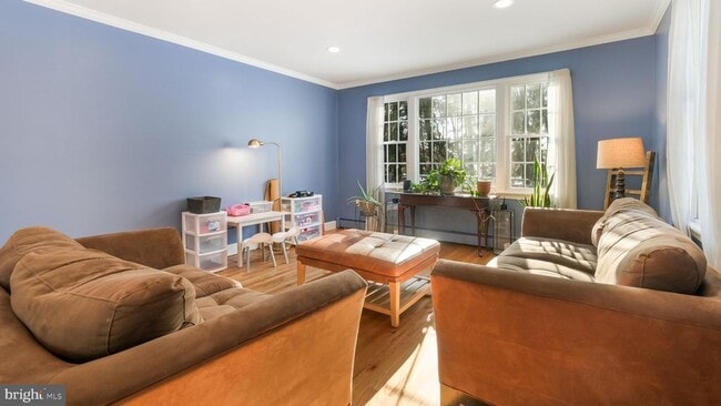 Building Photo - 154 Ash Way