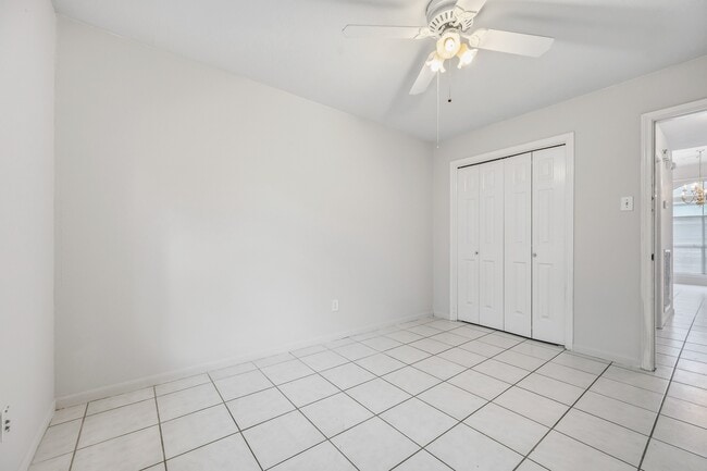 Building Photo - 9619 E Withers Way Cir