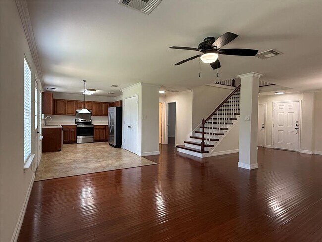 Building Photo - 307 Indian Meadow Dr