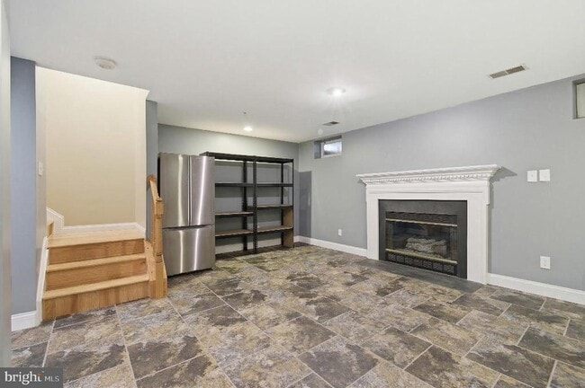 Building Photo - 1514 Long Dr Ct