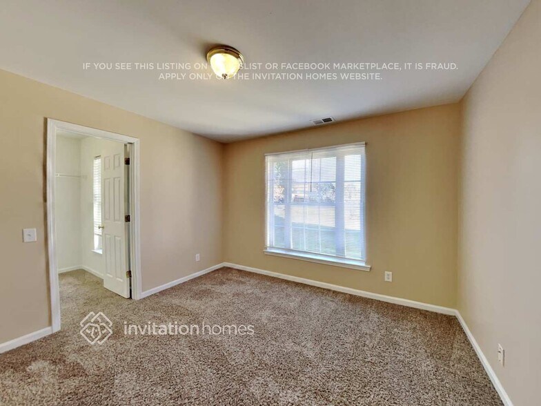 Building Photo - 123 Wilton Pl