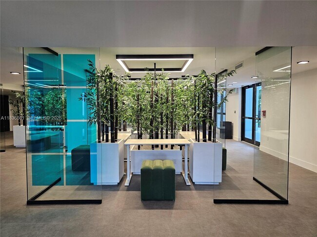 Building Photo - 4400 W Sunrise Blvd