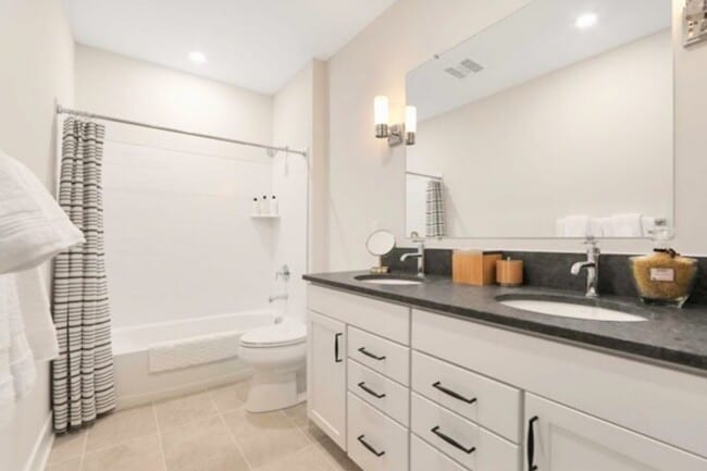 Building Photo - 1 Davies Dr