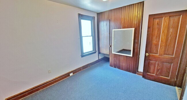 Building Photo - 233-235 Centennial Avenue