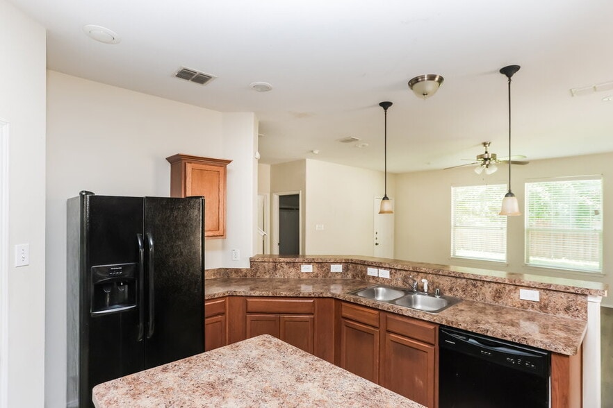 Building Photo - 6816 Clarktown Ct