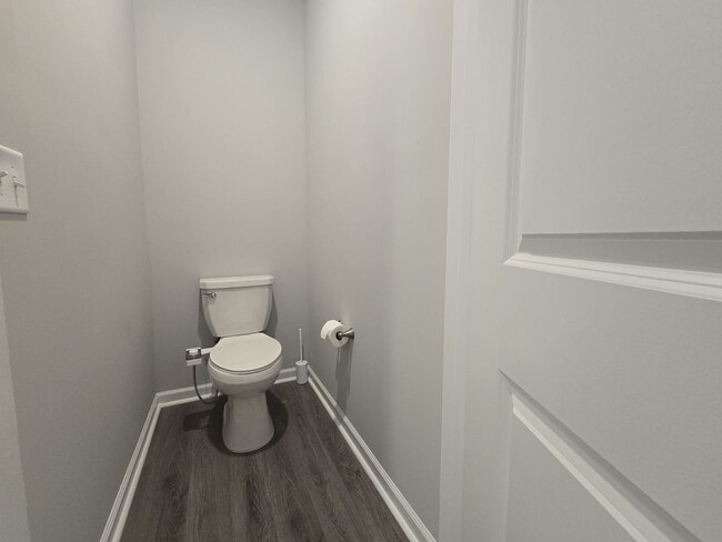 Building Photo - **October Rent Free**4 Bedroom, 2 Bath Hom...