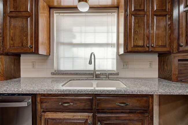 Building Photo - 7201 NW 150th St