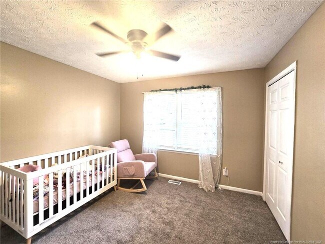 Building Photo - 6873 Brasswood Dr