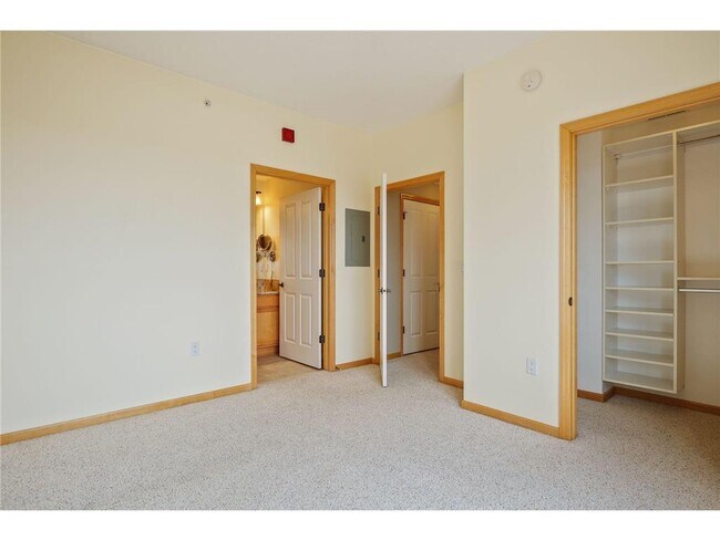 Building Photo - 500 E Grant St