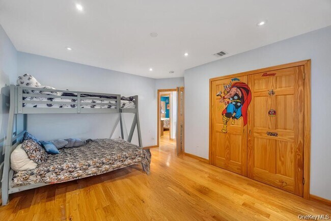 Building Photo - 4 2nd St