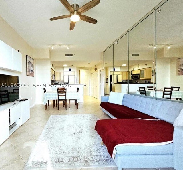 Building Photo - 2080 S Ocean Dr
