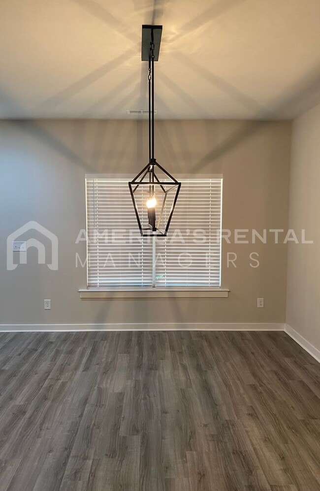 Building Photo - Home for Rent in Jemison, AL... Available to View with 48 Hour Notice!!!