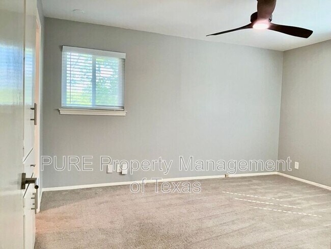 Building Photo - 9103 Comburg Dr