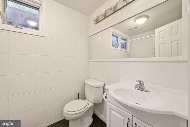 Building Photo - 8400 Thornden Terrace