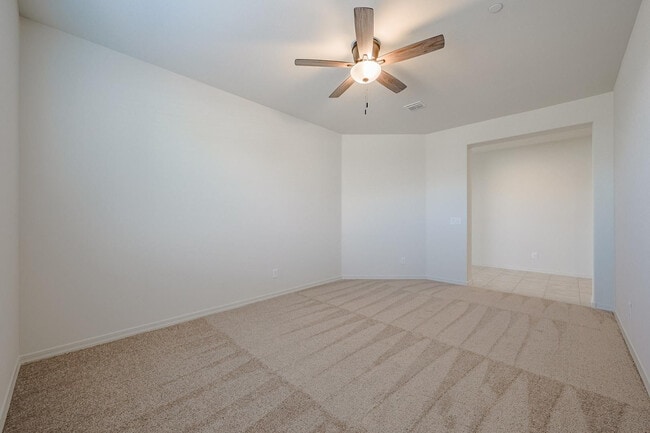 Building Photo - 13715 W Calle De Baca