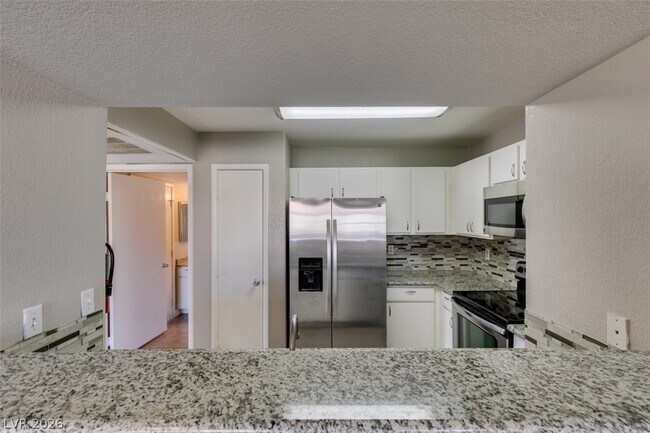 Building Photo - 2300 E Silverado Ranch Blvd