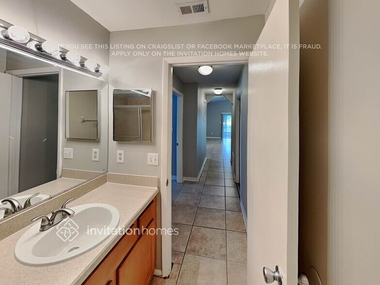 Building Photo - 2672 Whisper Lakes Club Cir