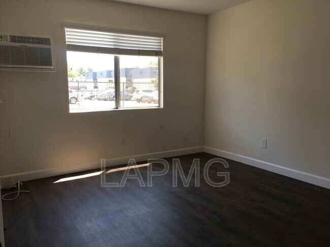 Building Photo - 18530 Hatteras St