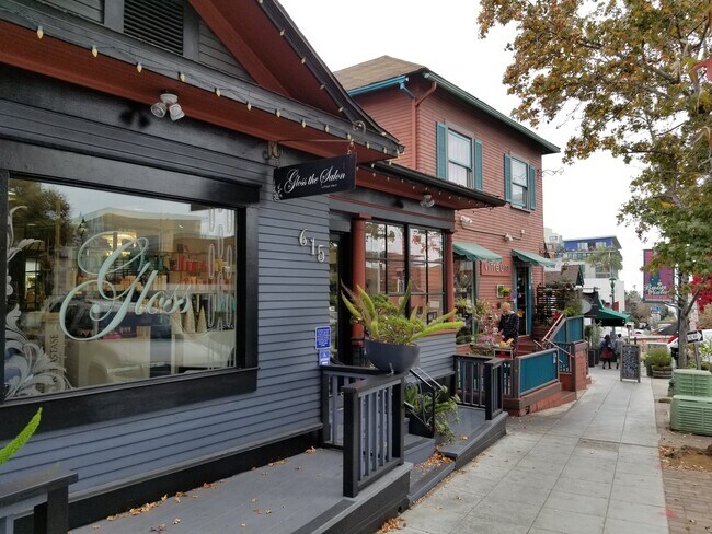 Building Photo - 602 W Fir St