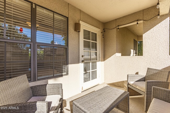 Building Photo - 6885 E Cochise Rd