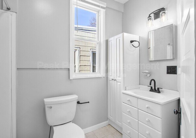 Building Photo - 2901 Ellwood Ave