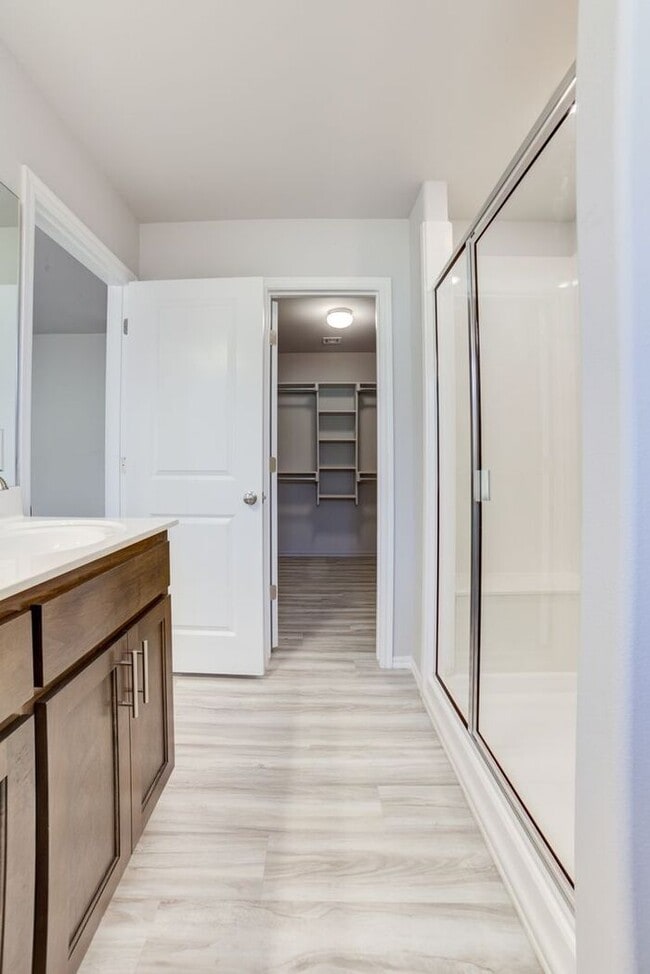 Building Photo - 4/2.5/2 New Construction Available Now!