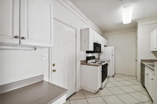Building Photo - 4307 Bayside Village Dr