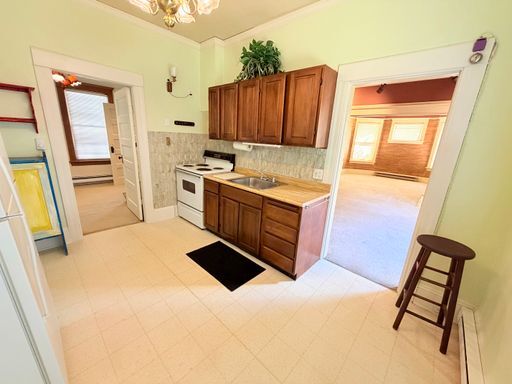 Building Photo - Charming & Historic Queen Anne Home - 1 Bedroom with Tons of Bonus Space!